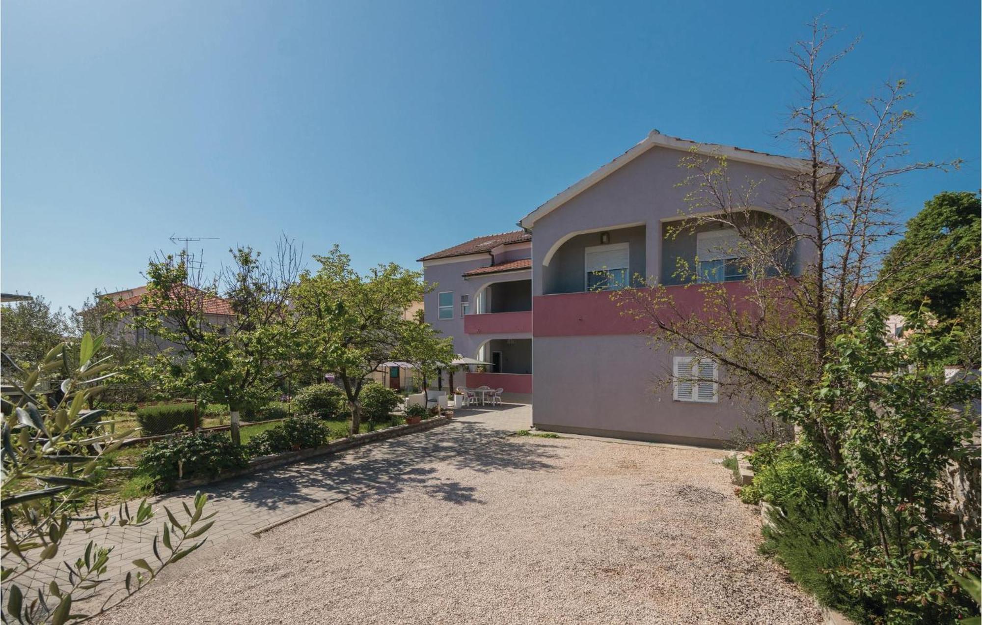 Nice Apartment In Zadar With Kitchen Exterior foto